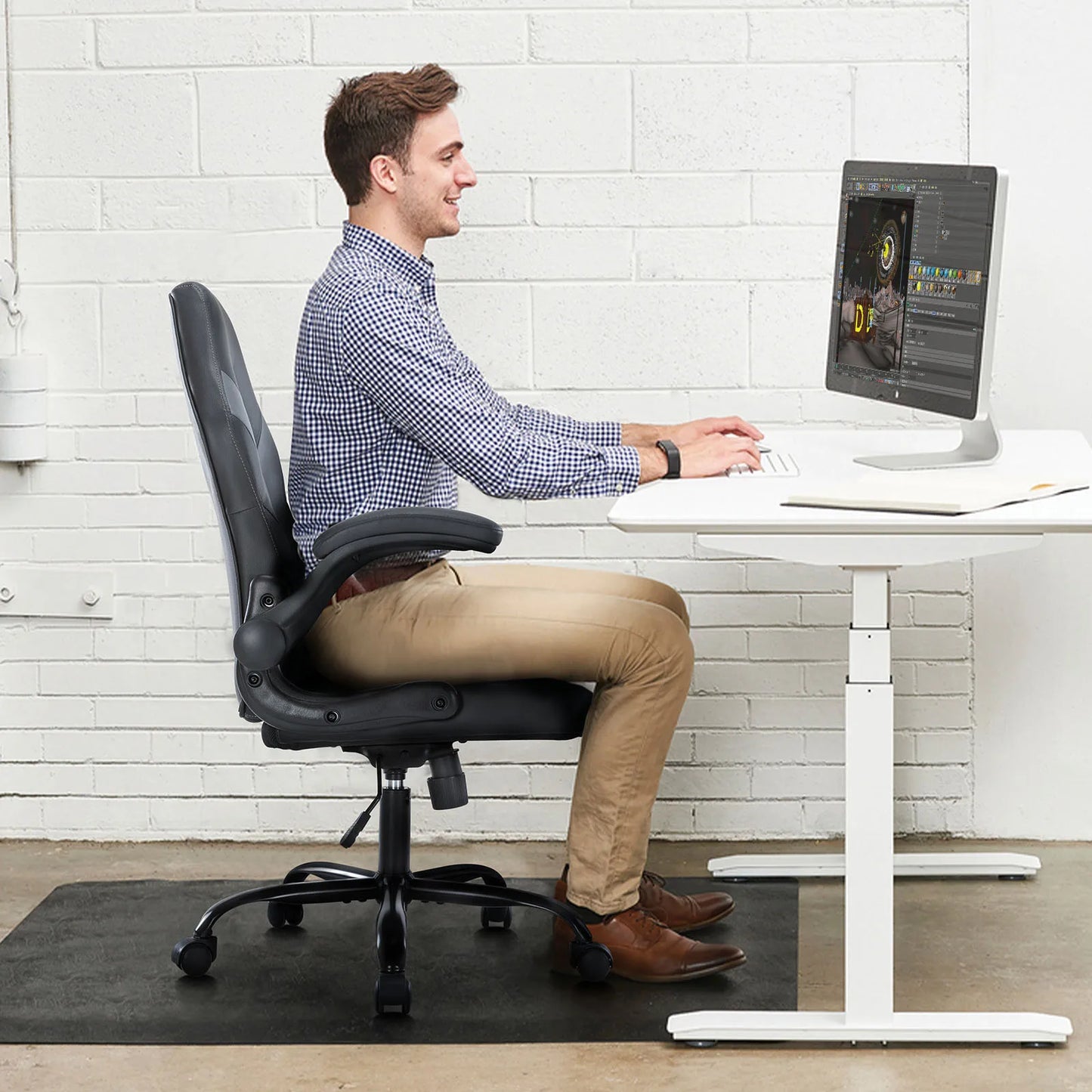 Ergonomic Gaming Office Chair with Armrests